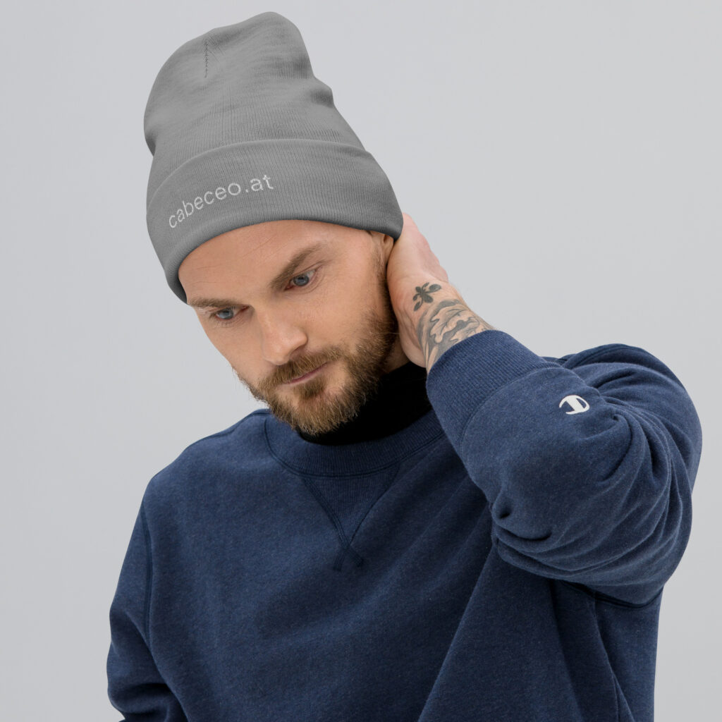 knit-beanie-gray-front-6542623ca11b3.jpg Bestickte Beanie - cabeceo.at