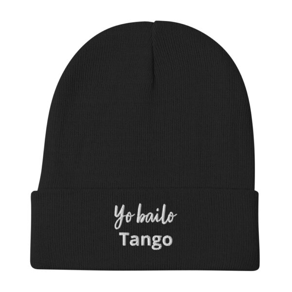 knit-beanie-black-front-692952240127c.jpg Yo bailo Tango - Bestickte Beanie